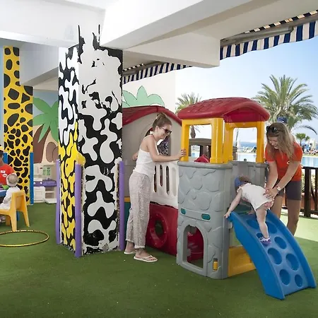 Akti & Village فندق Klorakas