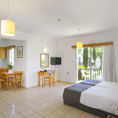 Akti & Village Χλώρακα