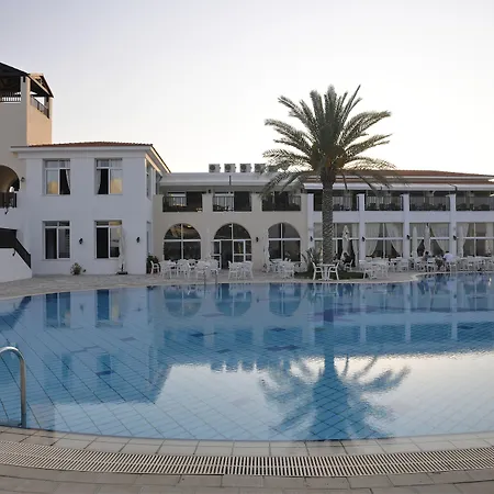 Akti & Village 4* Klorakas