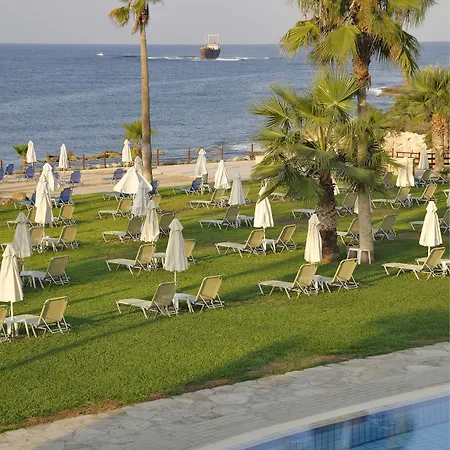 فندق Akti & Village 4*