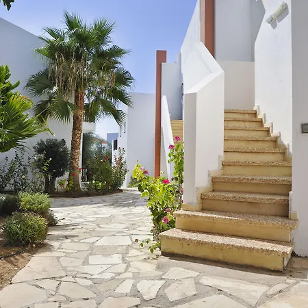 Akti & Village Hlóraka