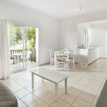 فندق Akti & Village Klorakas