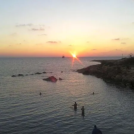 Akti & Village Hotel 4*