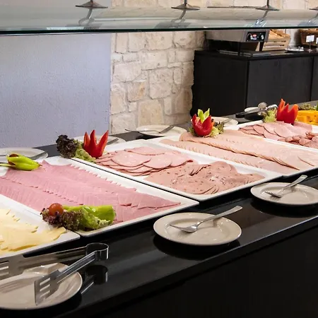 Szálloda Akti & Village Hlóraka