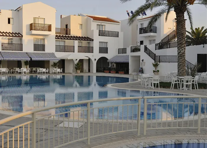 Akti & Village Klorakas