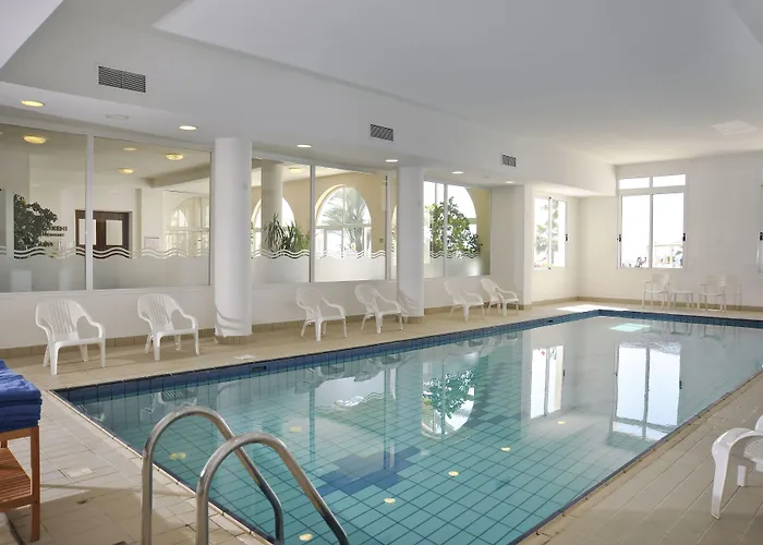 Akti & Village Hotel 4*