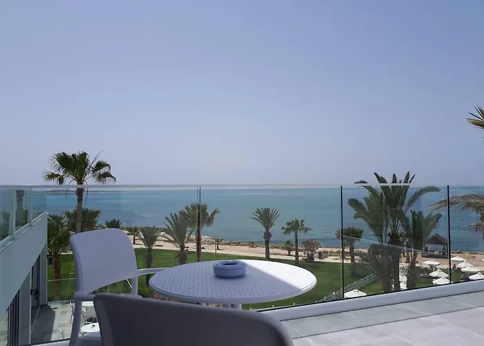 Akti & Village 4* Klorakas